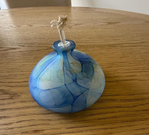 Small blue and white swirled - blue,