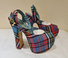 Vivienne Westwood  Vargas