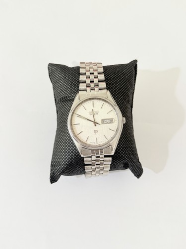 Vintage 1977 seiko quartz - seiko,