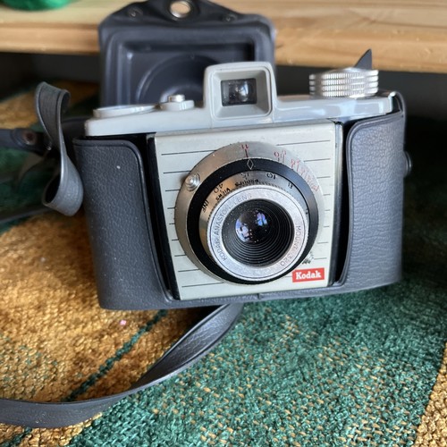 Pair retro kodak - a, of
