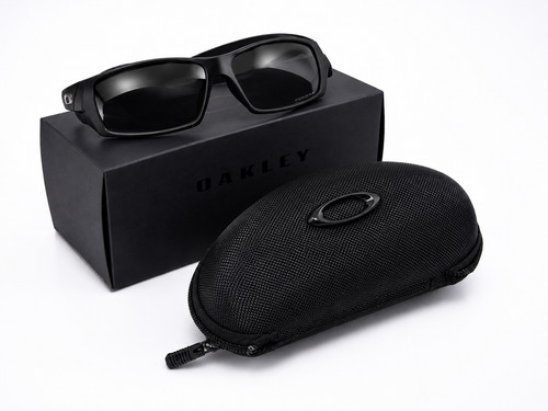 Oakley black men sunglasses - oakley,