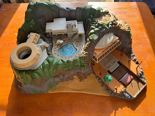 Tracy island playset - tracy,