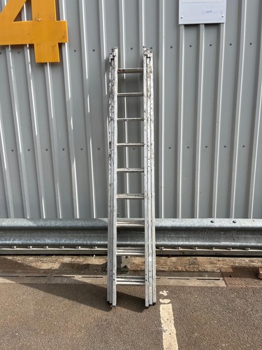 Lyte triple ladder - ladder, closed