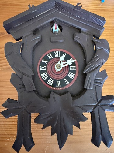 Vintage wooden cuckoo - no, vintage-