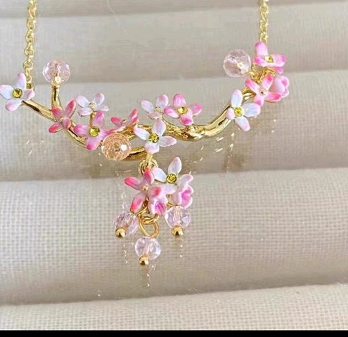 Les nereides blossom necklace - nereides,