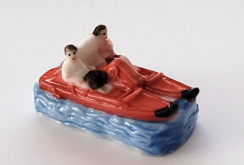 Bean the pedal boat ref - the,