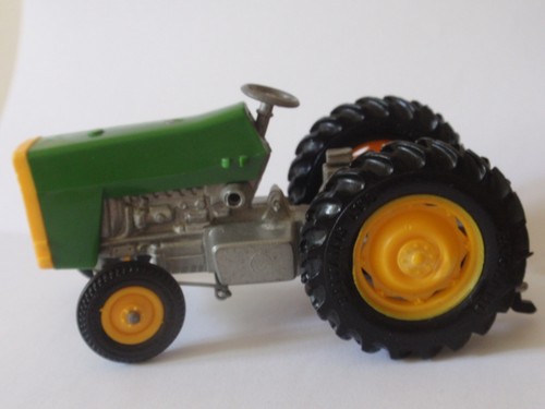 Britains 9422 green - 1:32, mf
