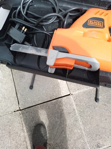 Black and decker power saw - ,