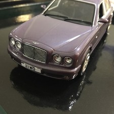 MINT DEALER BOXED MINICHAMPS