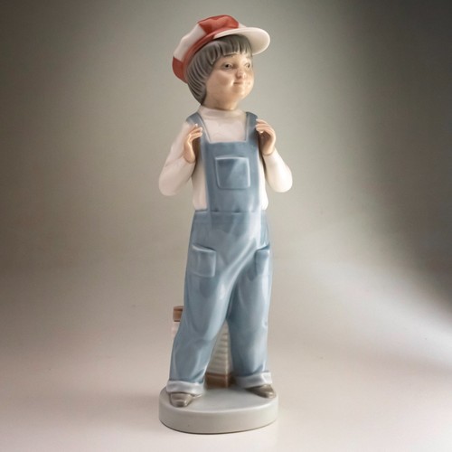 Lladro porcelain figurine - figurine, boy