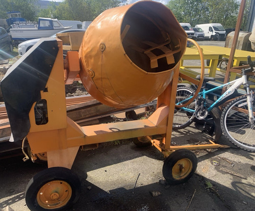 Yanmar diesel engine orange - diesel,