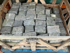 Granite Cobbles 5-7" X 4" X 4"