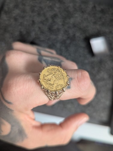 22ct half sovereign coin - half, ring