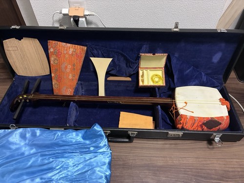 Japanese shamisen hard - hard, case