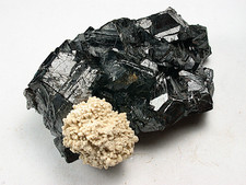 MINERALS : SPHALERITE XTLS WITH WHITE DOLOMITE XTLS FROM THE HUANZALA MINE, PERU