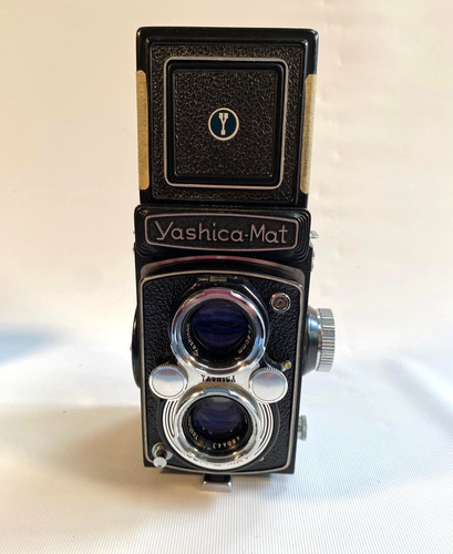 Vintage yashica mat - vintage,