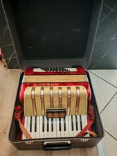 Accordion Hohner Student IV (AA) Video