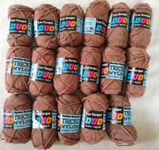 18 x wool yarn Lee Target