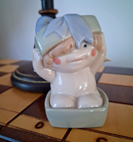 Nao lladro cheeky cherub - nao,