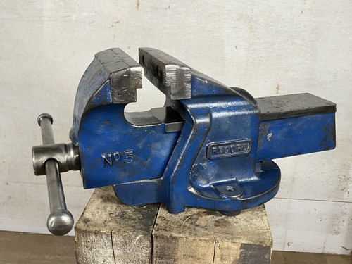 Record mechanic - record,