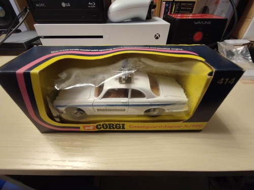 Corgi 414 coastguard - corgi, jaguar