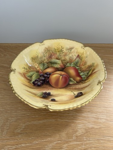Aynsley orchard gold bowl - gold, with