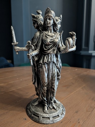 Hecate hekate greek goddess - hecate,
