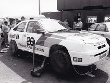 VAUXHALL ASTRA GTE, CAR No.26, PERIOD PHOTOGRAPH.