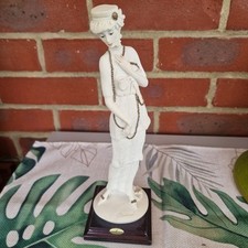 Giuseppe Armani figurine