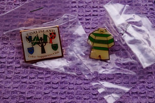Celtic pin badges incd - fc,
