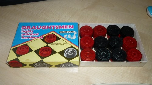 Draughtsmen highly polished - draughtsmen,