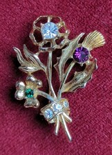 Gold Tone Flower Brooch
