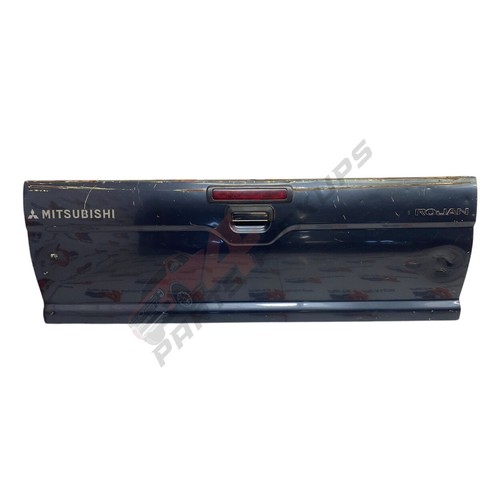 Mitsubishi l200 k74 - mitsubishi, tailgate