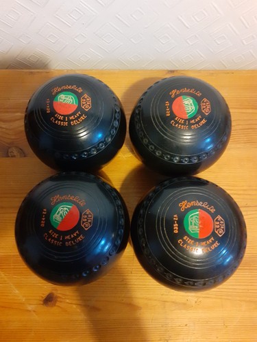 Set four henselite - of, lawn