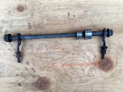 Honda rear wheel - wheel, spindle