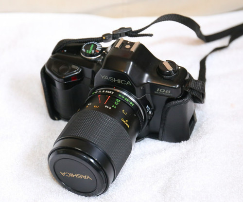 Yashica 108 35mm slr - , +