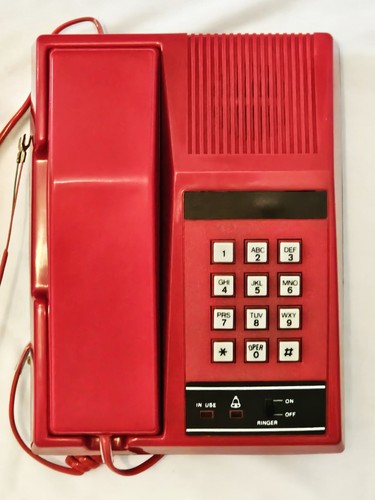 Retro red desktop - red,