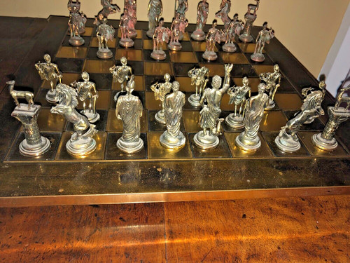 Antique bronze chess set - , with