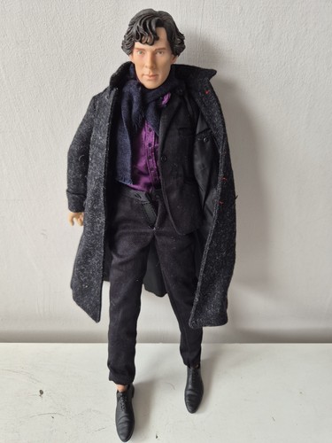 Bbc sherlock scale figure - bbc,