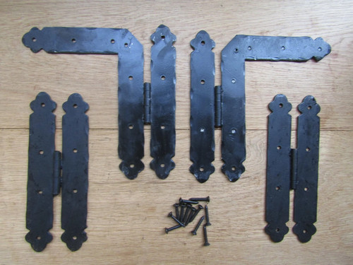 Pair ornate hinge hand - ornate,