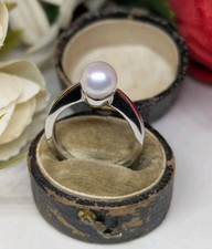 9ct White Gold Pearl Ring in UK hallmarked white gold. Modern pearl ring.