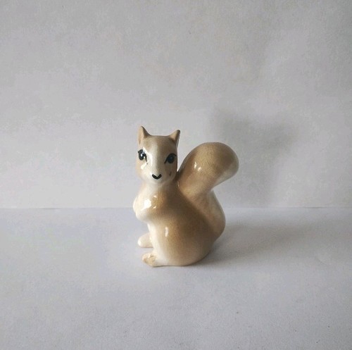 Small szeiler collectible - small,