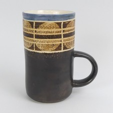 TROIKA CORNISH ART POTTERY MUG