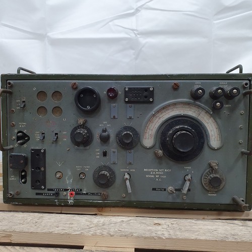 Ww2 reception set r107 - set,