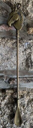 Brass horse head shoe - head,
