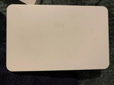 Sky router WiFi Max Hub SR213 Dual Band Wi-Fi 6 Wireless Modem Router