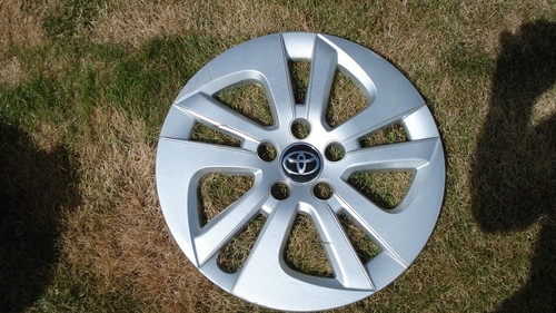 Toyota prius wheel trim - prius,