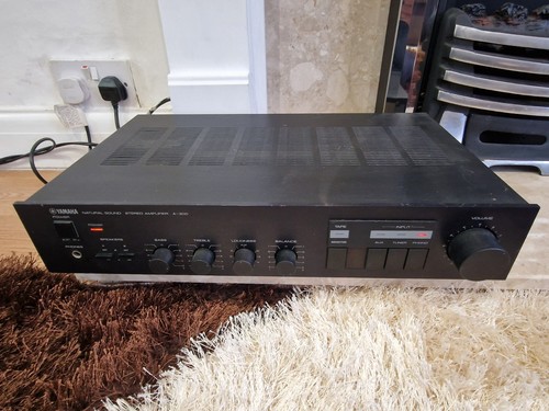 Yamaha 300 amplifier stereo - yamaha, amplifier,