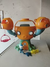 octonauts octopod playset with one figure and sea turtle and a submarine