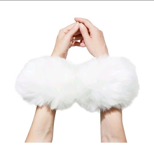Women fluffy wrist cuffs - fluffy,